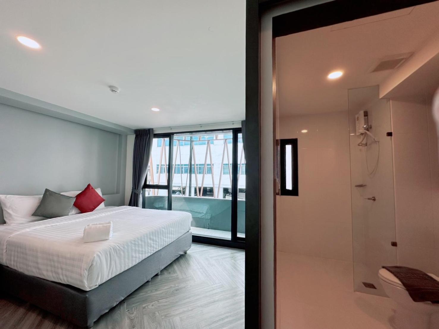 14 Sathorn Hotel No-Parking Bangkok Exterior foto
