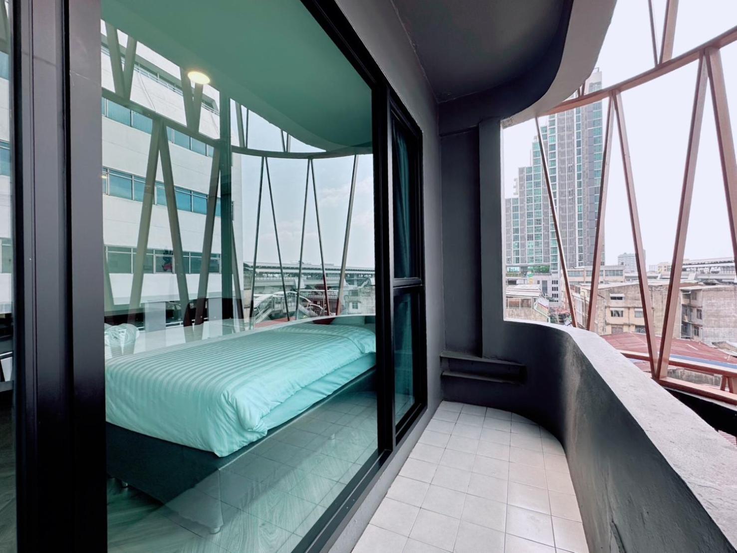 14 Sathorn Hotel No-Parking Bangkok Exterior foto